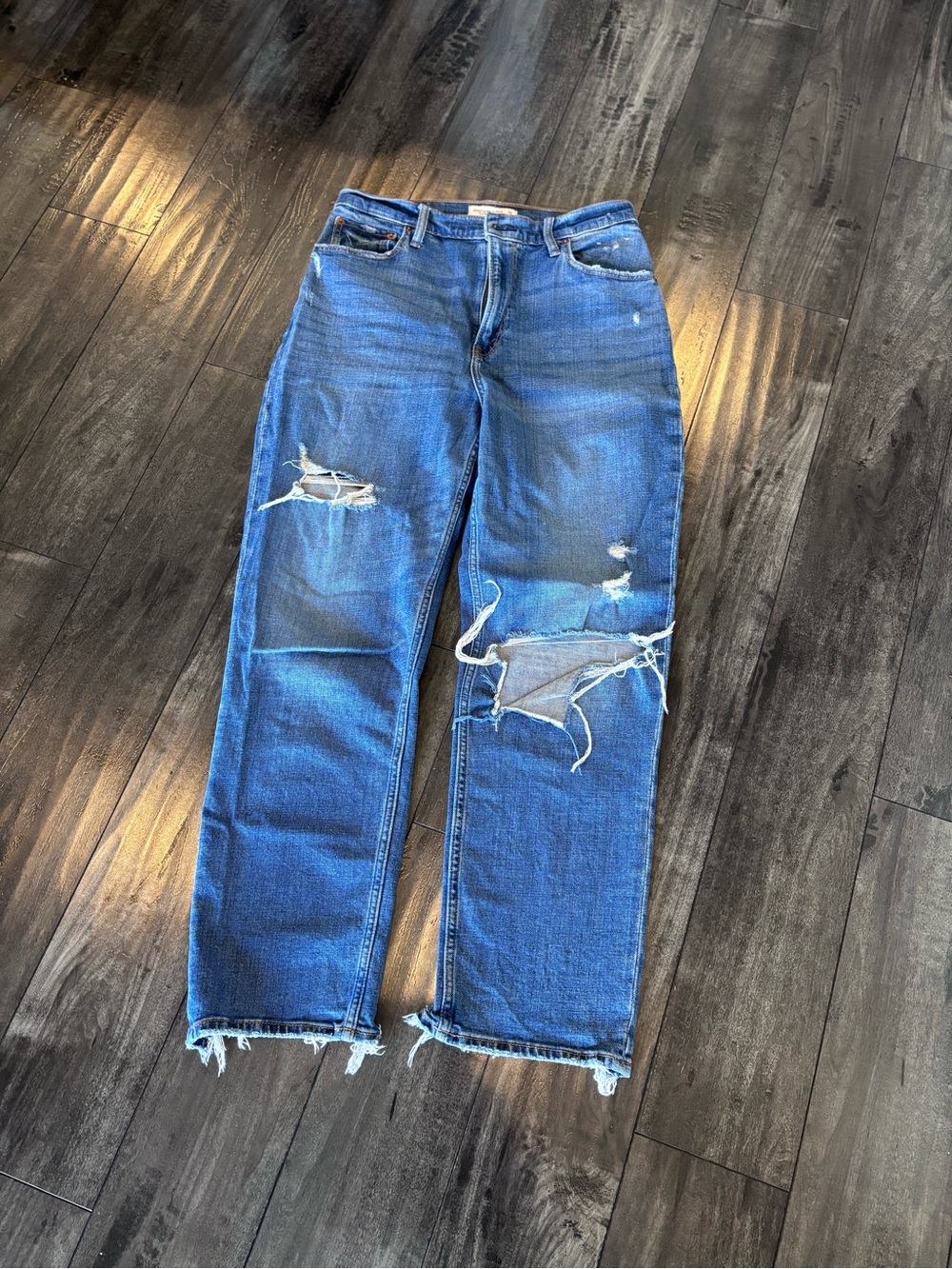 Abercrombie & Fitch. The Ankle Straight Ultra High Rise Jeans. Curve Love 8L